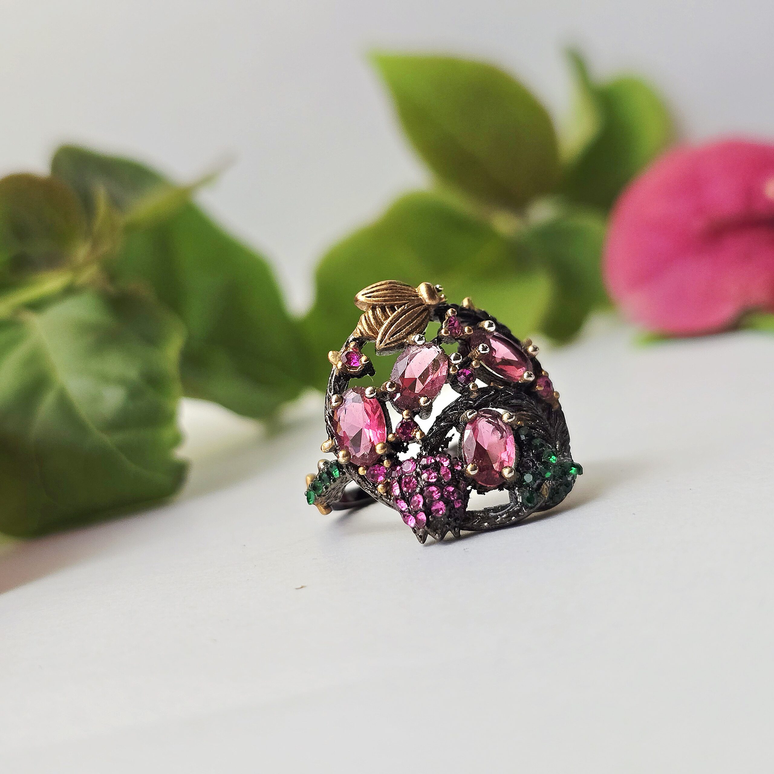 Black Gold Vintage Bee Ring