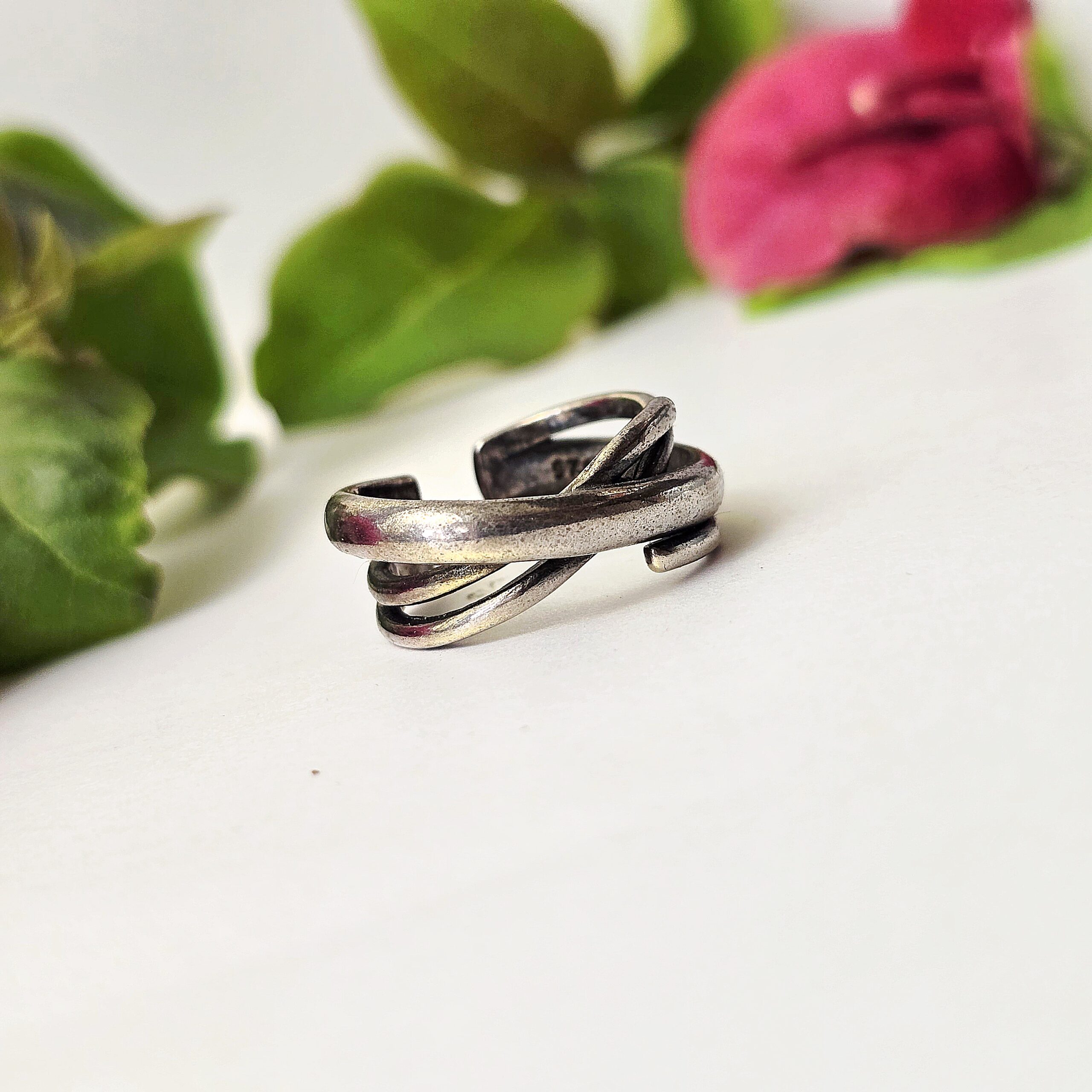 Twist open Ring